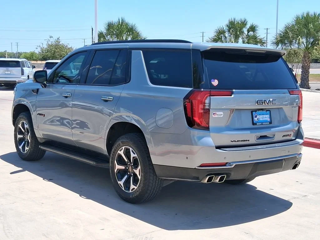 Used 2025 Sterling Metallic GMC AT4 image 4