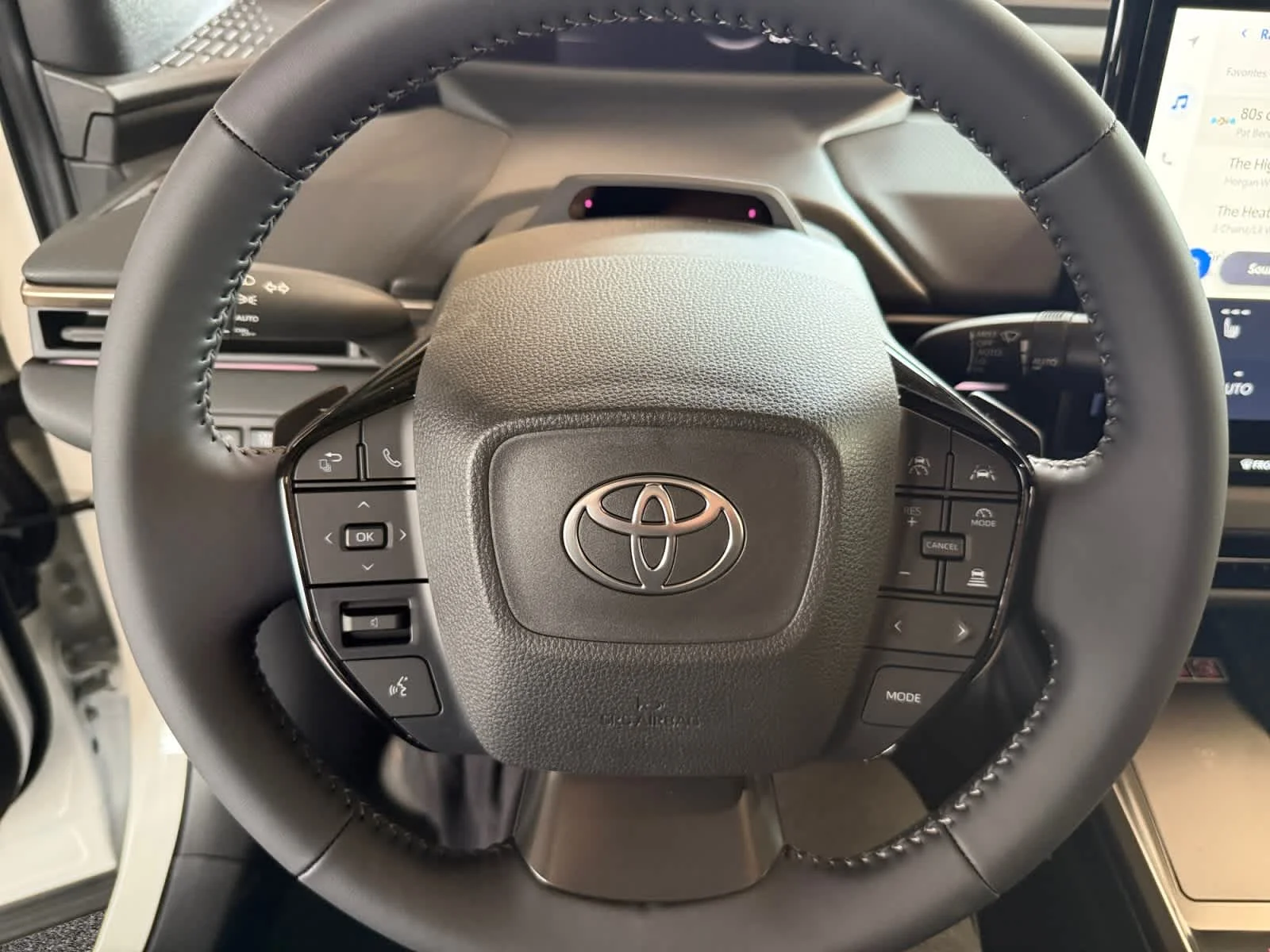 New 2026 Wind Chill Pearl Toyota XLE image 13