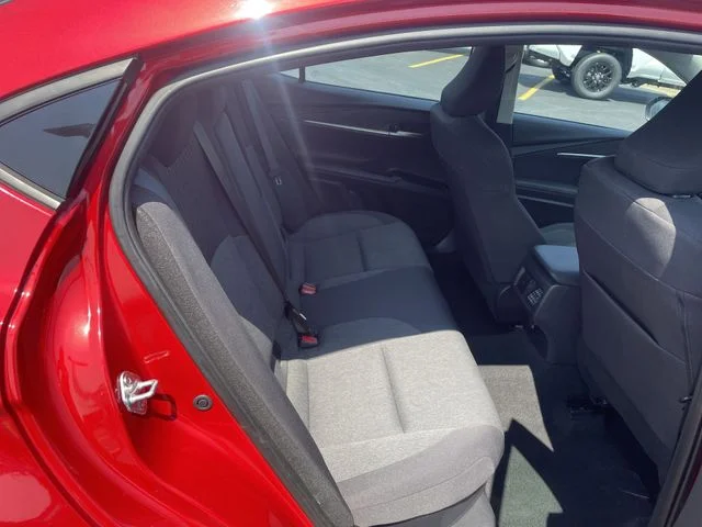 2025 Toyota Camry LE - Photo 37