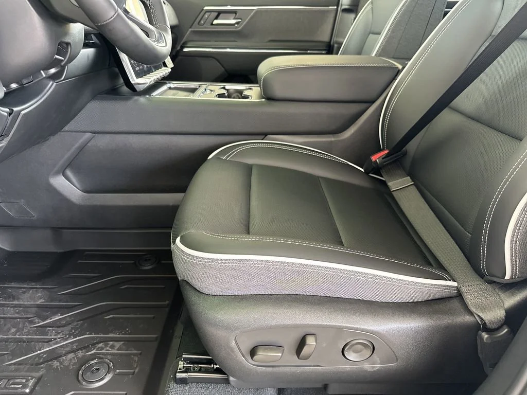 2026 GMC Sierra EV Elevation - Photo 13