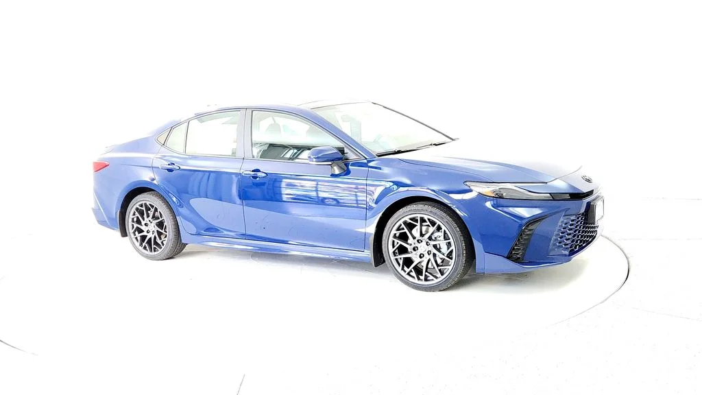 2026 Toyota Camry XSE - Photo 7