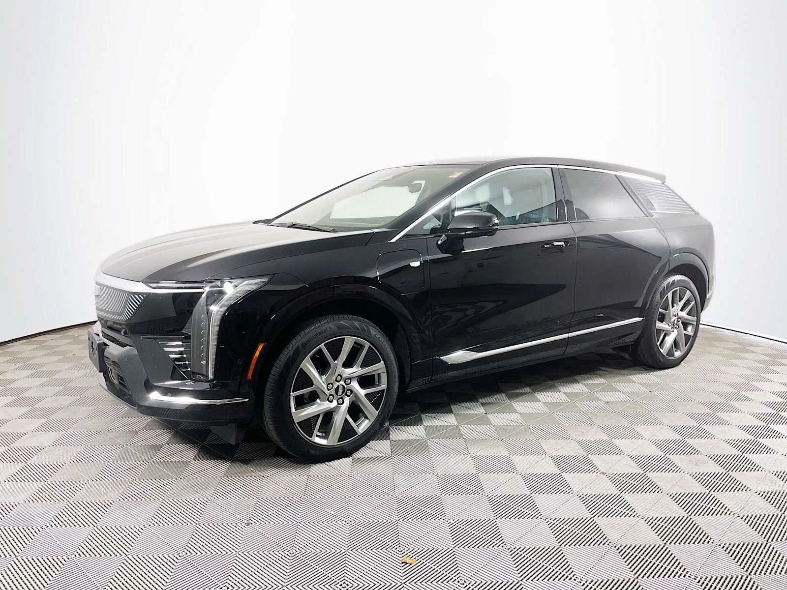 2026 Cadillac Optiq Luxury AWD's photo