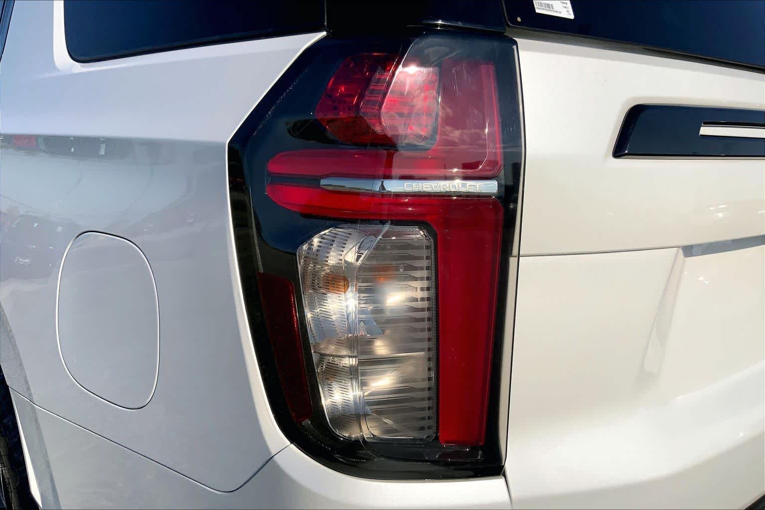 Used 2023 Iridescent Pearl Tricoat Chevrolet Z71 image 28