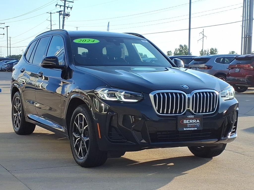 Used 2024 Black Sapphire Metallic BMW xDrive30i image 17