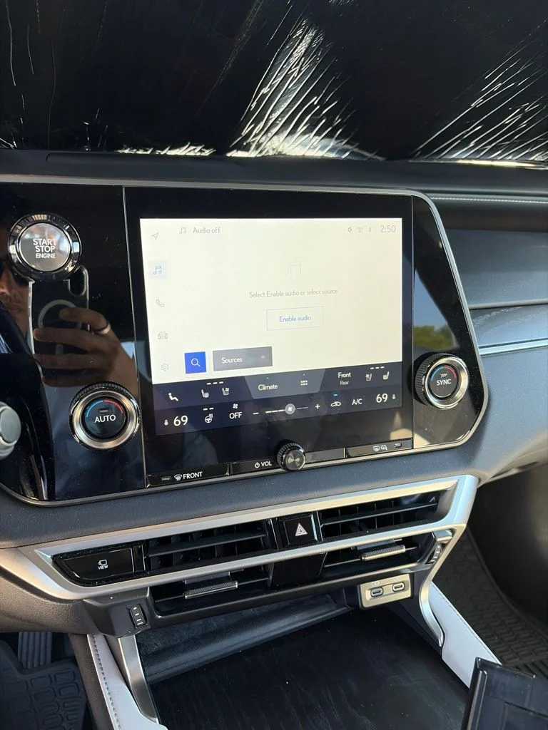 Used 2023 Iridium Lexus 350 Premium image 3