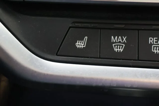 Used 2024 Black BMW xDrive30i image 16