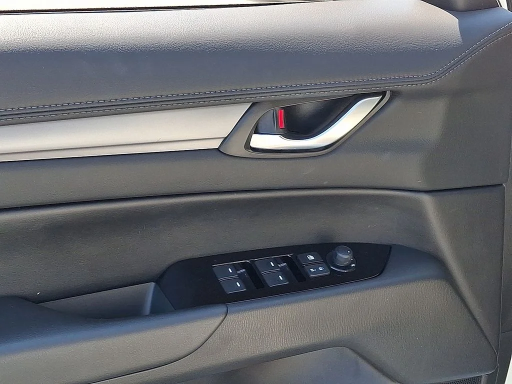 2025 Mazda CX-5 S Preferred package - Photo 12