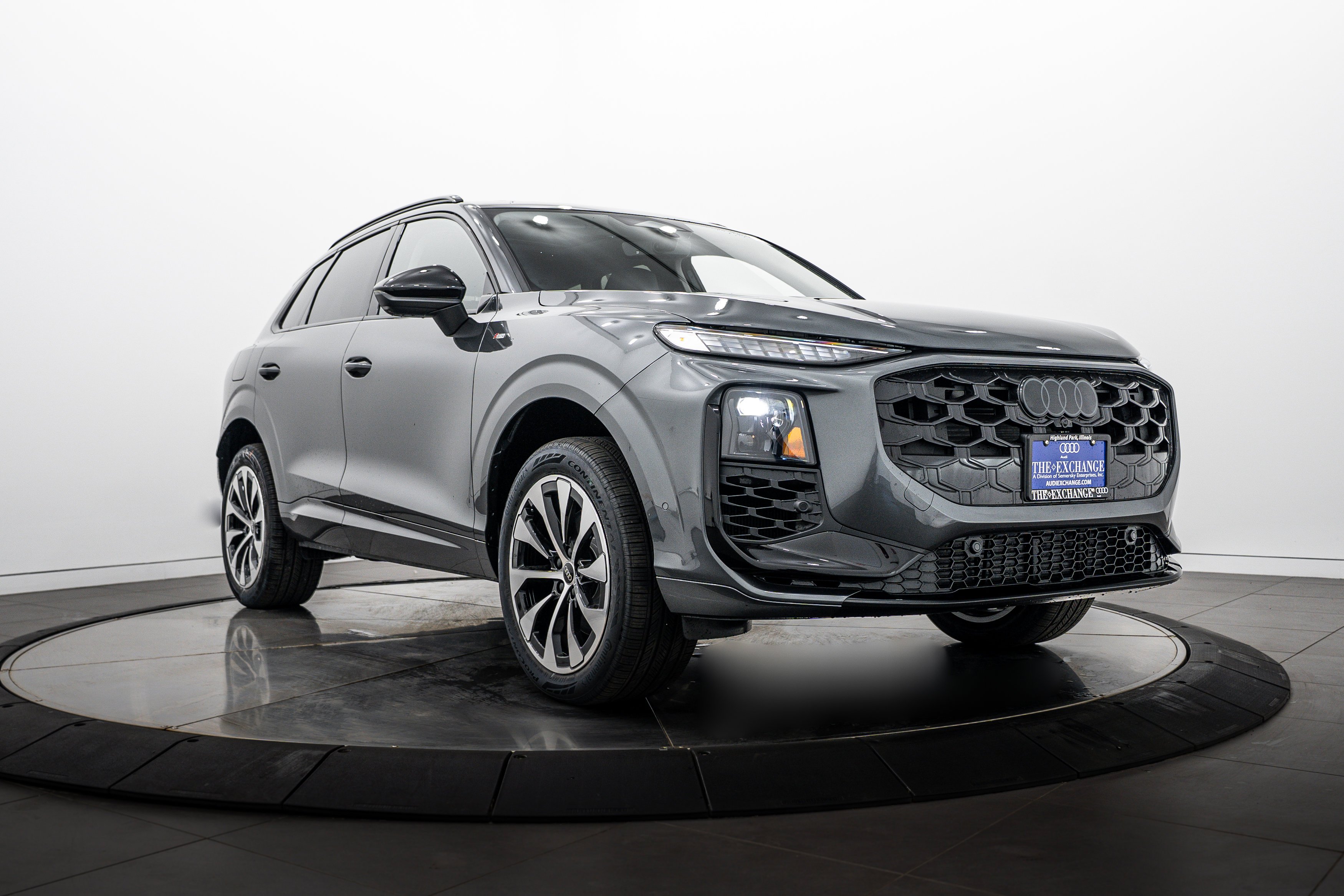 2026 Audi Q3 S line quattro's photo