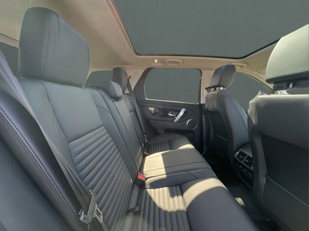Used 2025 Blue Land Rover S image 23