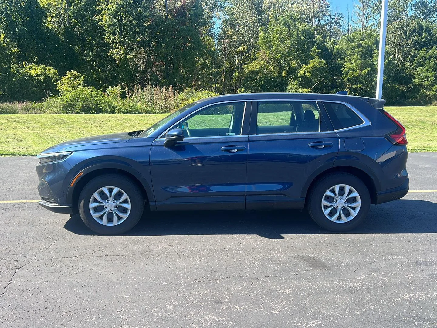 Used 2024 Canyon River Blue Metallic Honda LX image 12