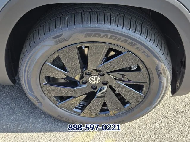 New 2026 Pure Gray Volkswagen 2.0T SE W/TECHNOLOGY image 15