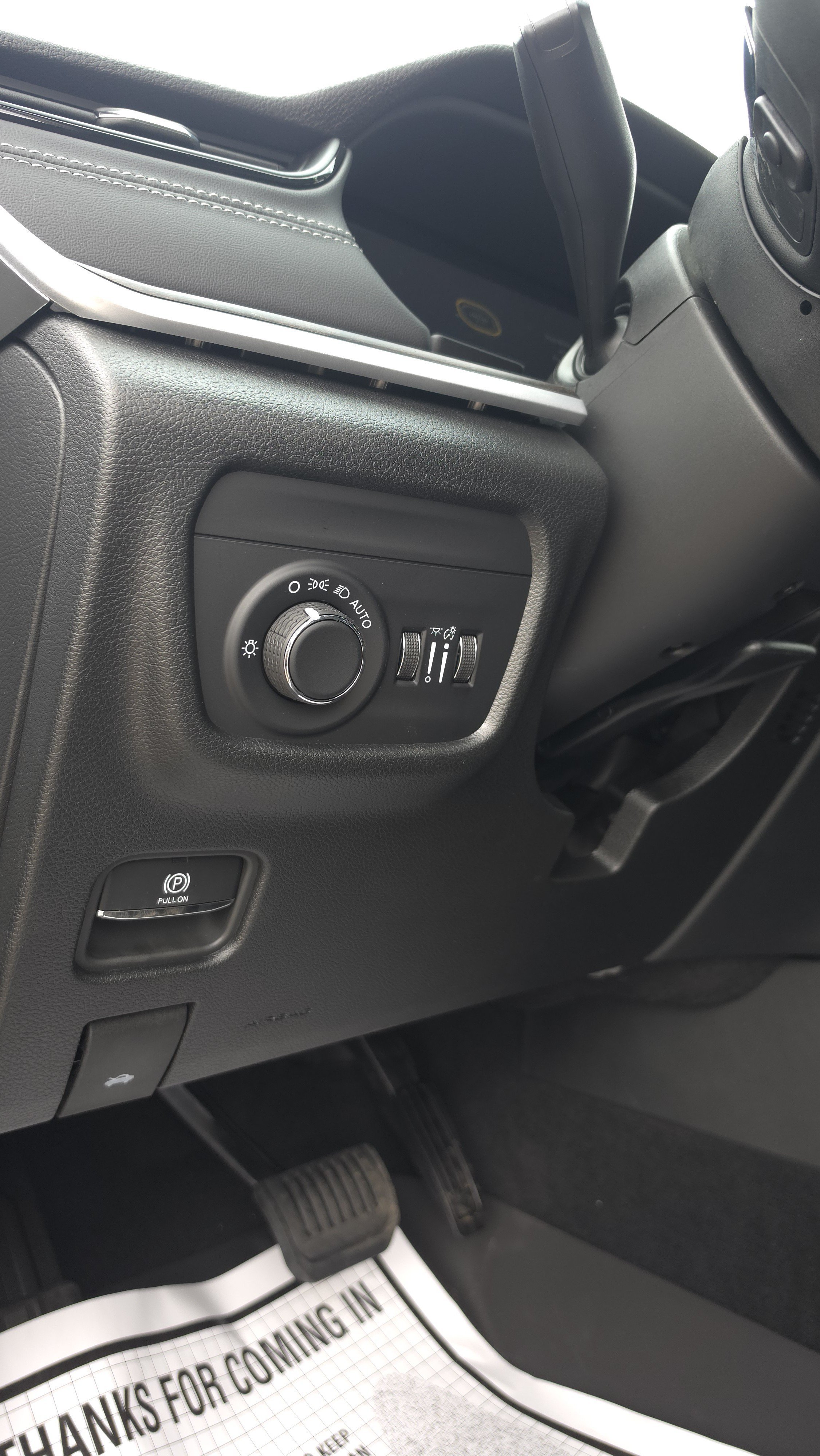 New 2026 Silver Zynith Jeep Laredo Altitude image 12