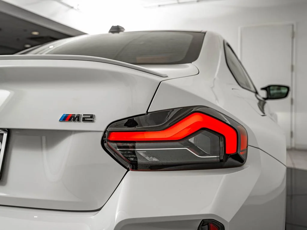 Used 2025 Alpine White BMW  image 17