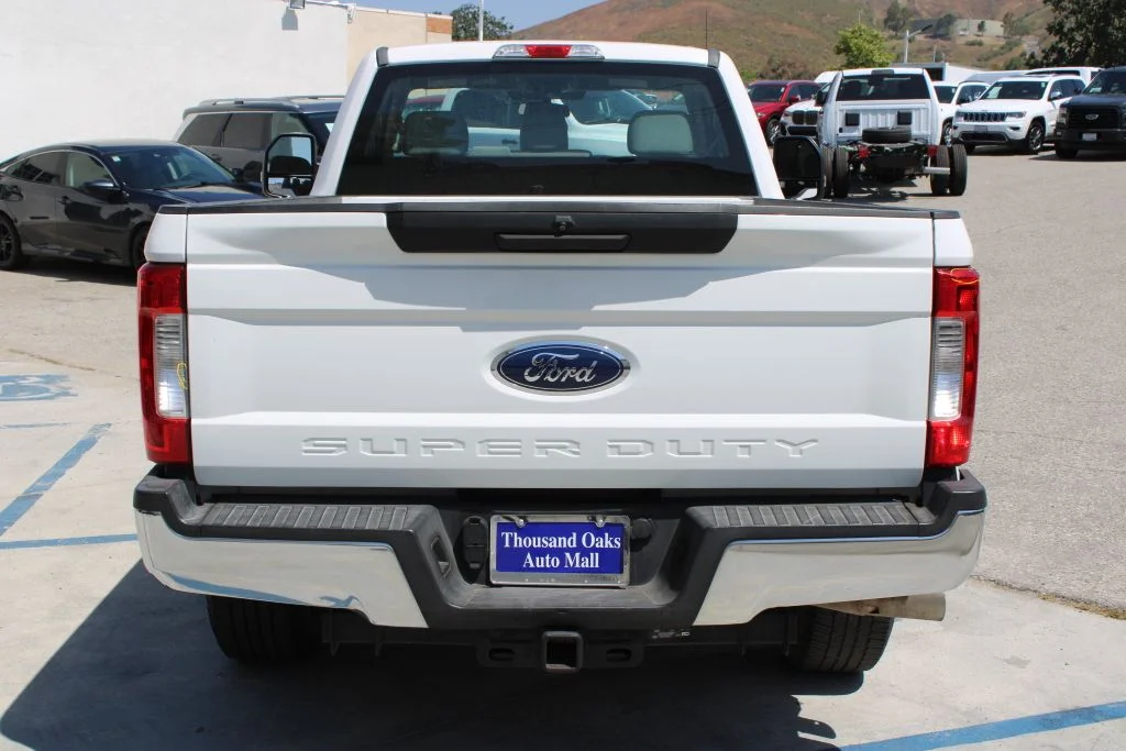 Used 2019 White Ford XL image 5