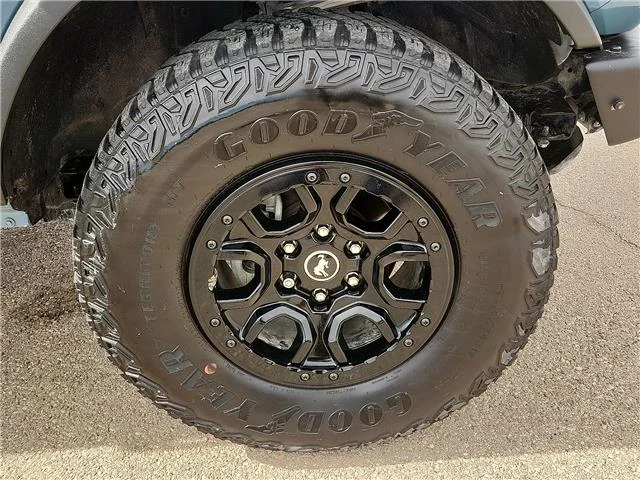 Used 2023 Velocity Blue Metallic Ford Wildtrak 4x4 image 7