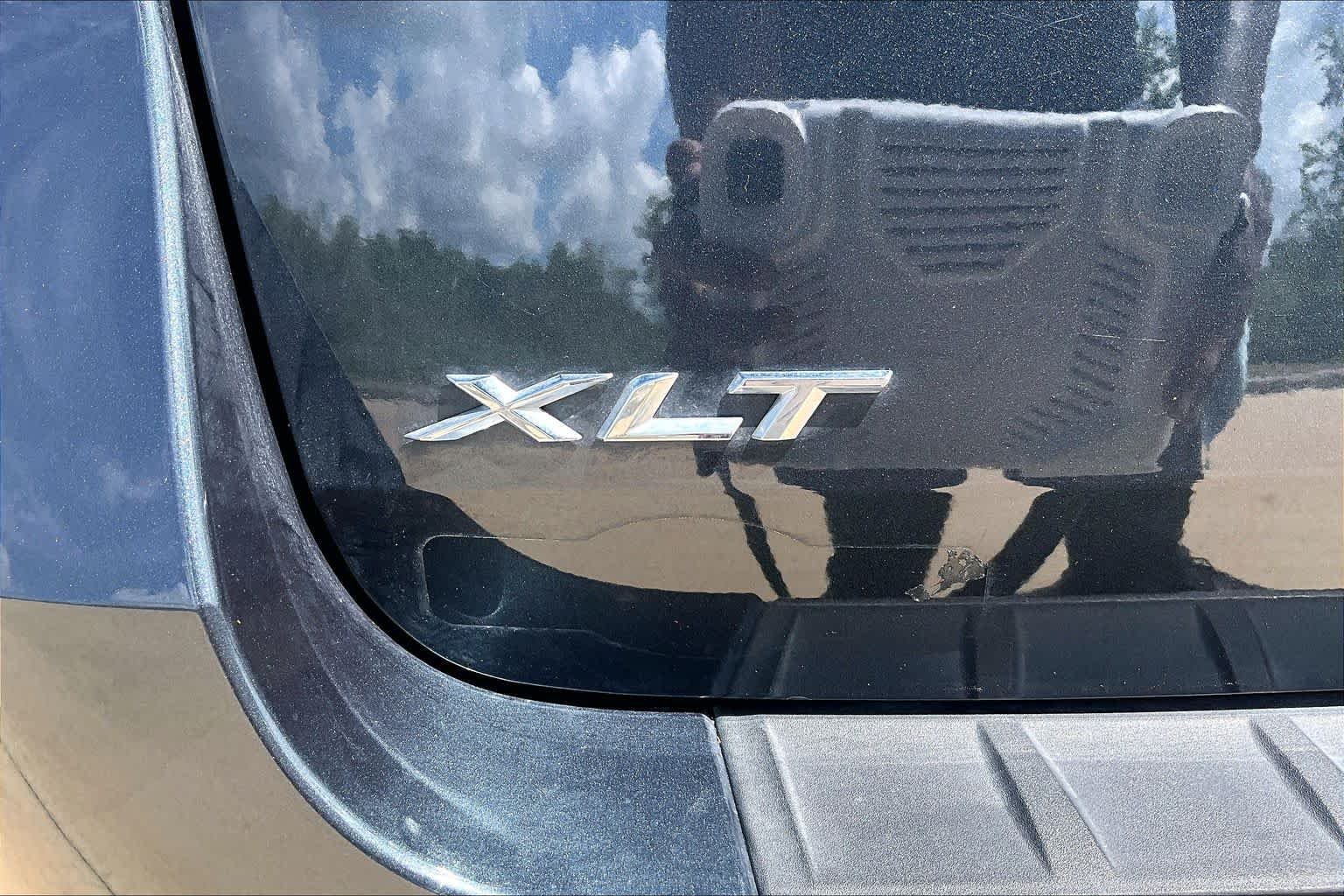 Used 2022 Stone Blue Metallic Ford XLT image 10