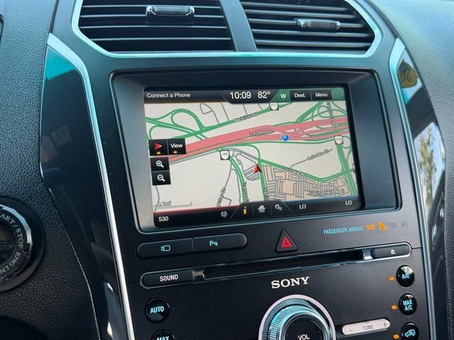Used 2016 Blue Ford Limited image 18