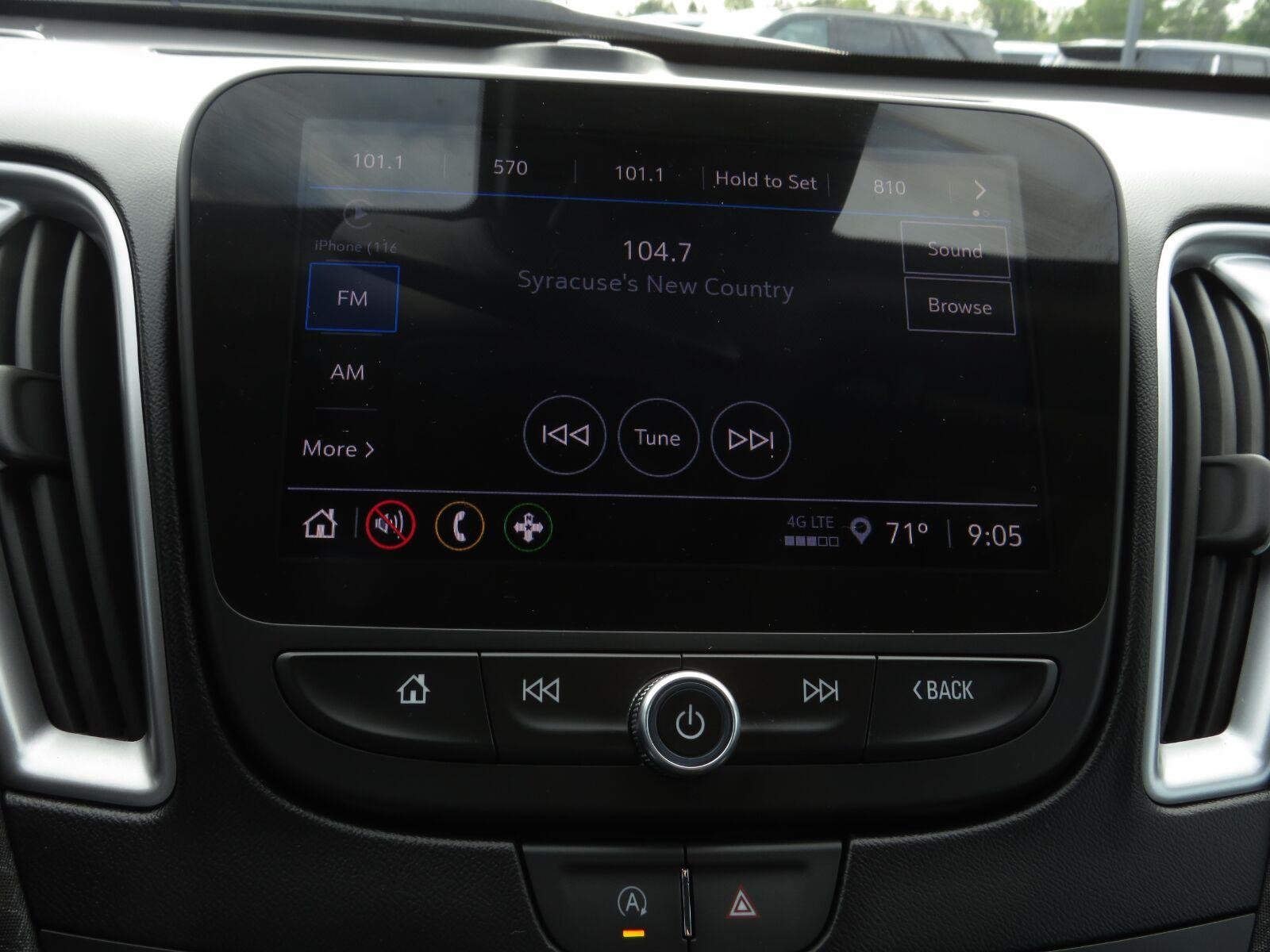 Used 2025 Night Shade Metallic Chevrolet RS image 24