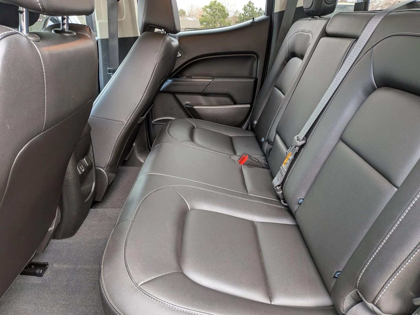 Used 2022 Black Chevrolet 4WD ZR2 image 17