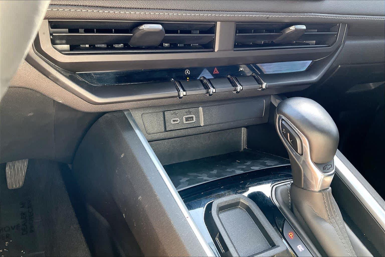 2023 Chevrolet Colorado LT - Photo 31