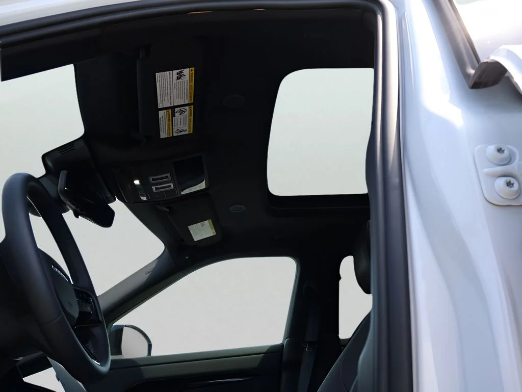 2026 Land Rover Range Rover Evoque Dynamic SE - Photo 37