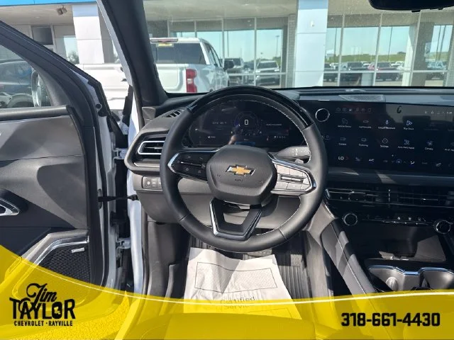 New 2027 Polar White Tricoat Chevrolet LT image 15
