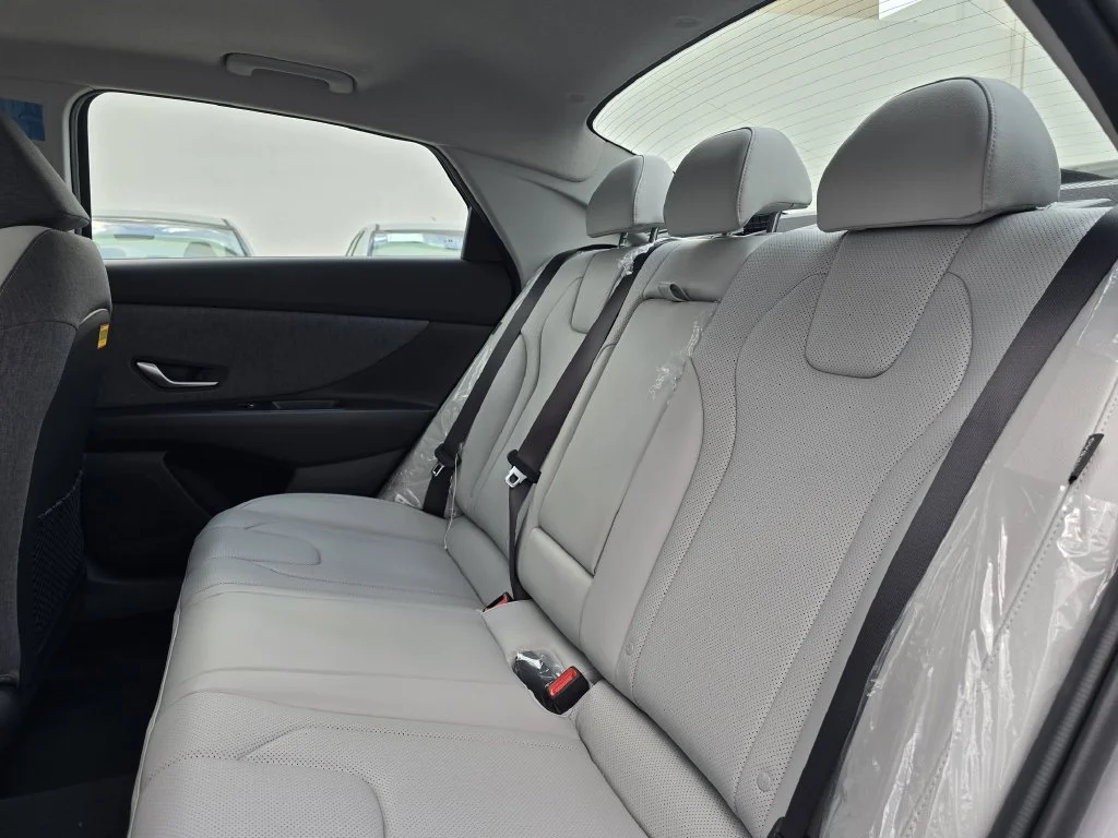 New 2026 White Hyundai SEL Sport image 12