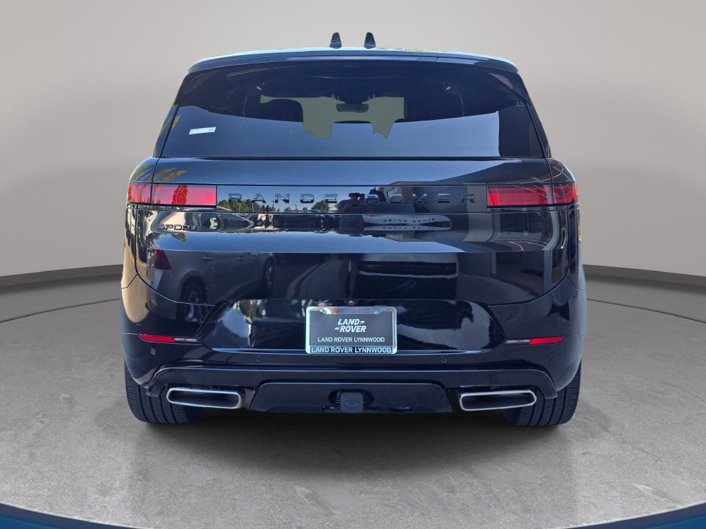 Certified Used 2025 Black Land Rover Dynamic SE image 6