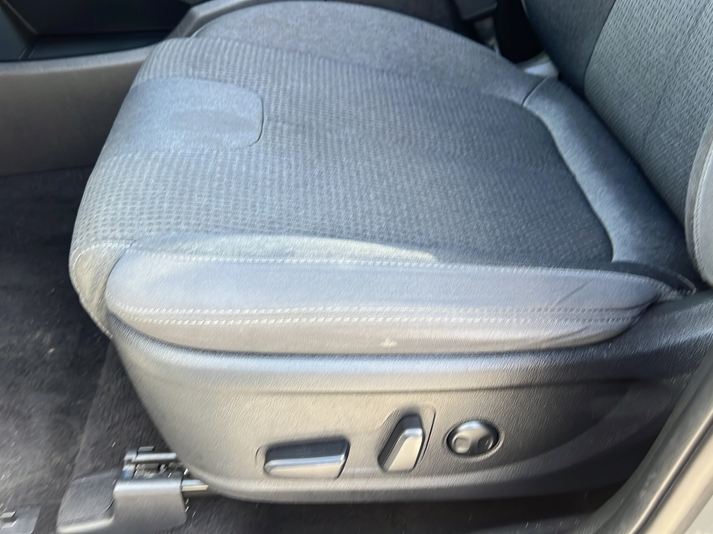 Used 2023 Hampton Gray Hyundai SEL image 14