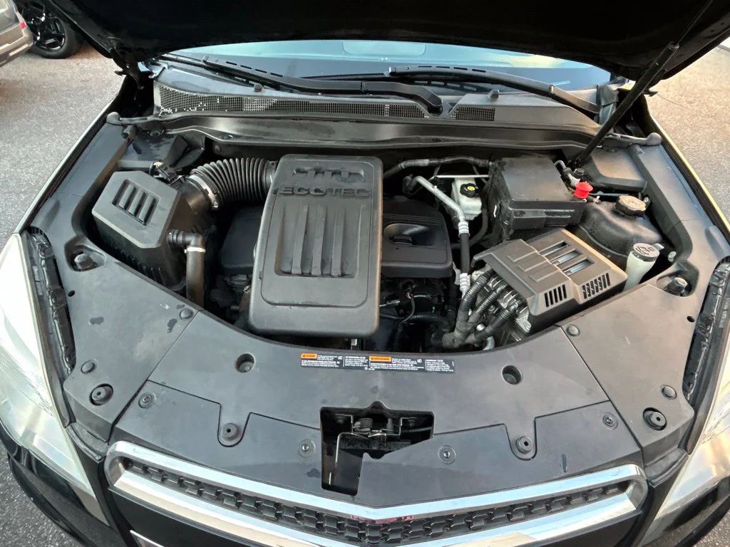 Used 2014 Black Chevrolet LT image 10