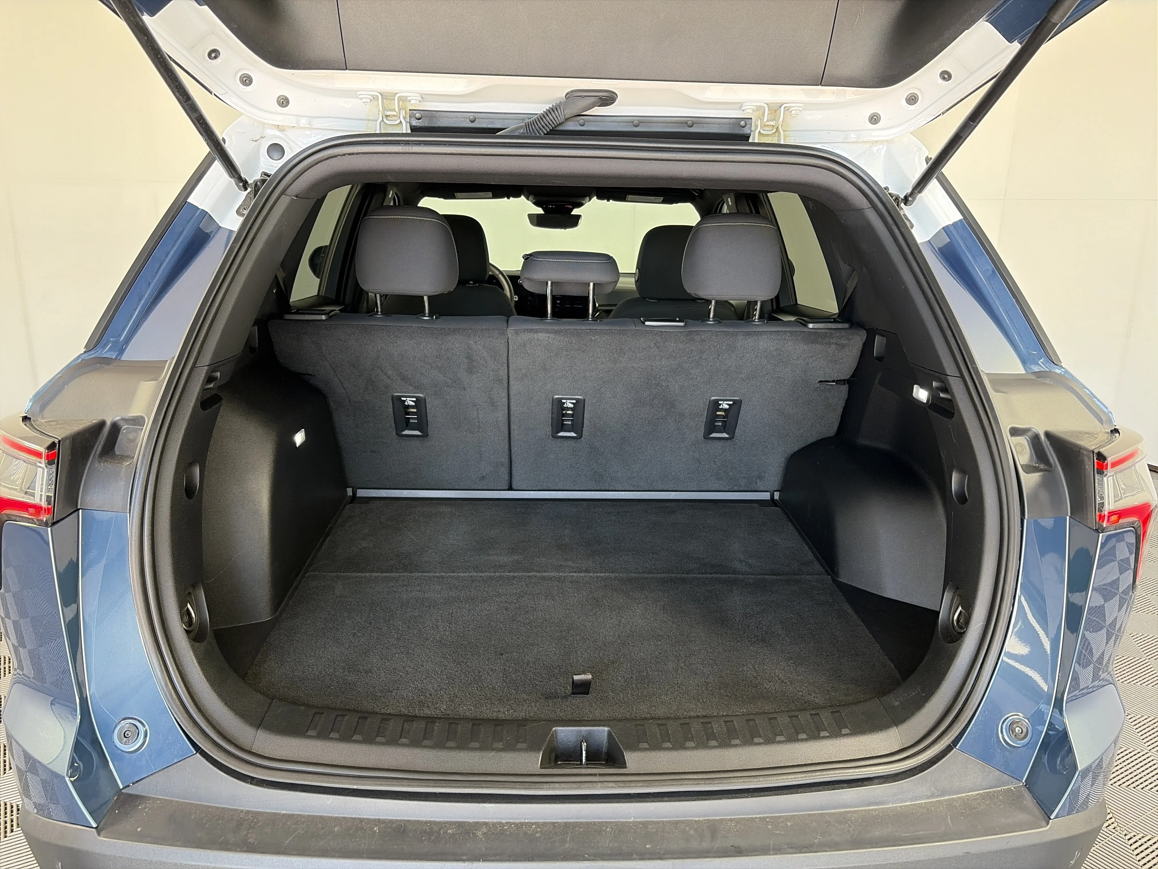 2025 Chevrolet Equinox LT - Photo 14