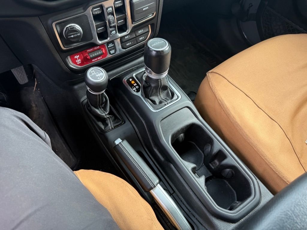Used 2021 Gray Jeep Rubicon image 12