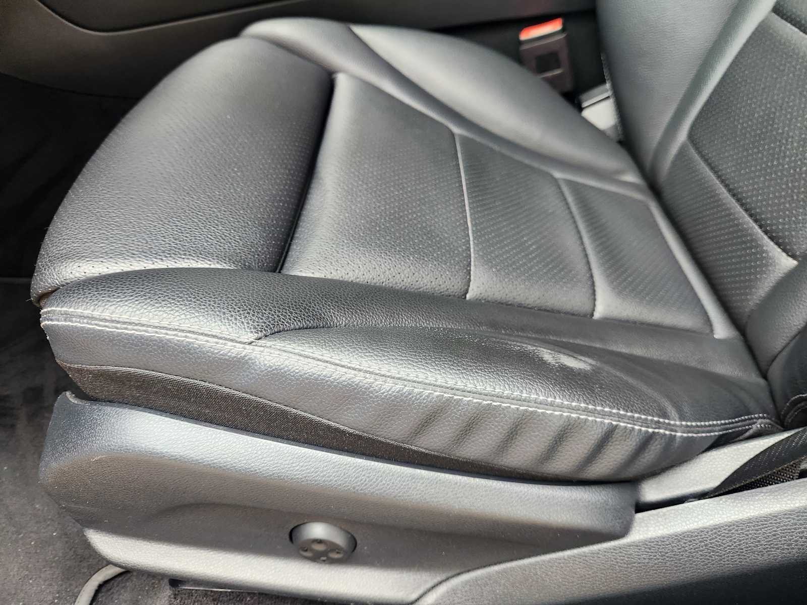 Certified Used 2021 Cirrus Silver Metallic Mercedes-Benz GLC 300 image 21