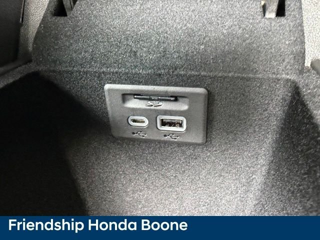 Used 2024 Red Cadillac Sport image 39