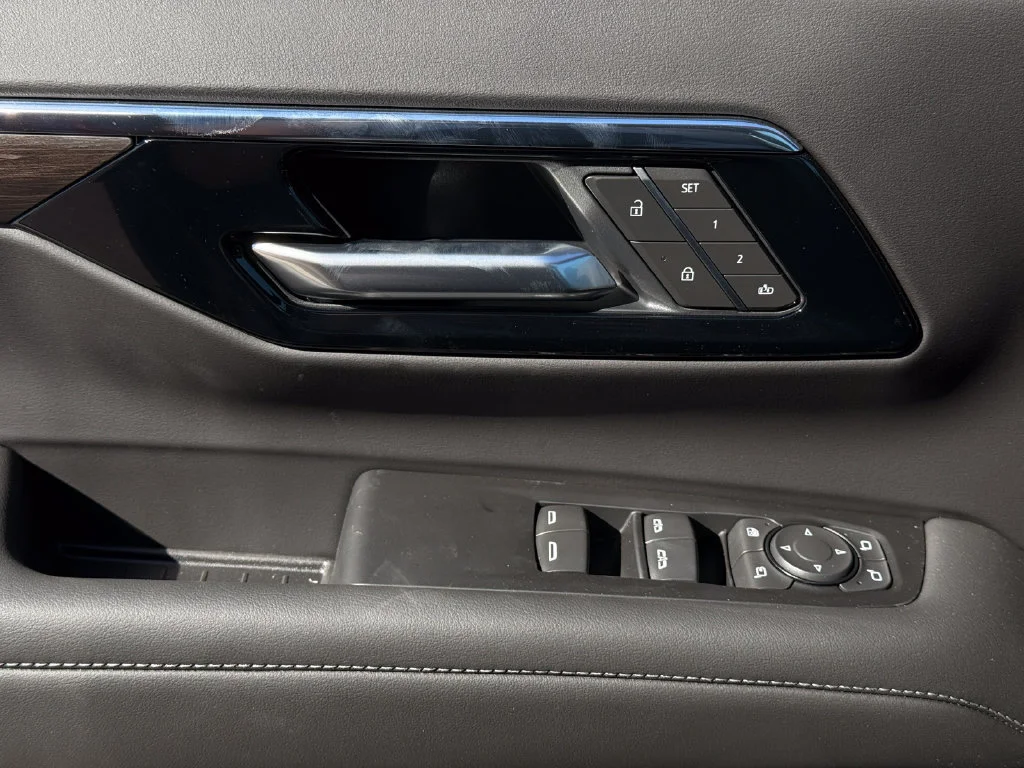 2027 Chevrolet Tahoe Z71 - Photo 15