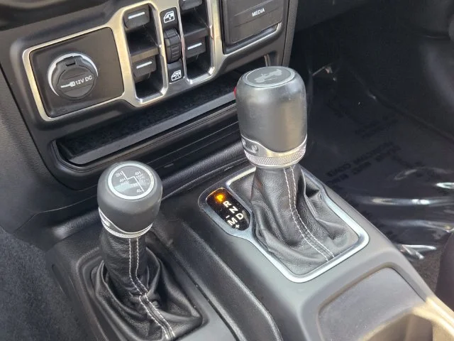 Used 2022 White Jeep Unlimited Sahara 4xe image 16