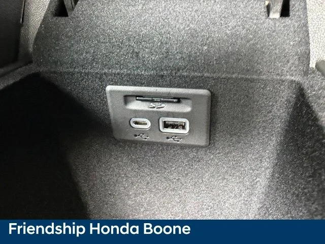 Used 2024 Red Cadillac Sport image 39