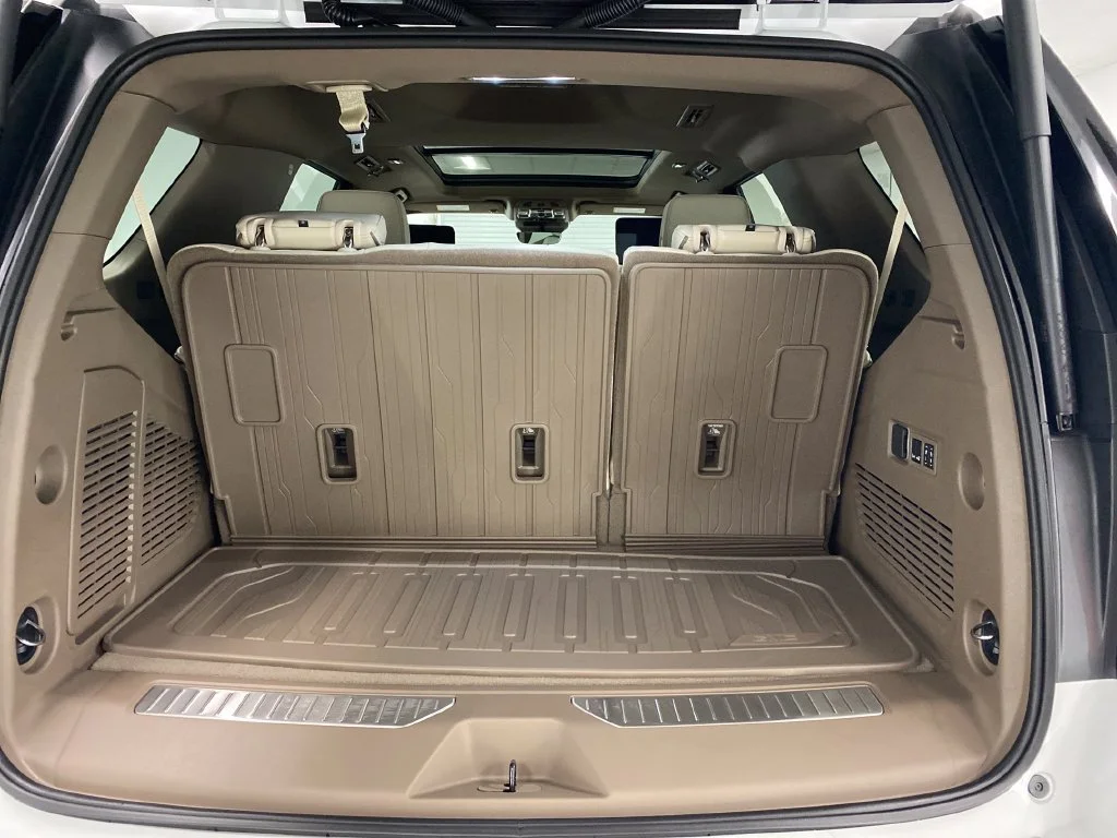 New 2027 Summit White GMC Denali image 8