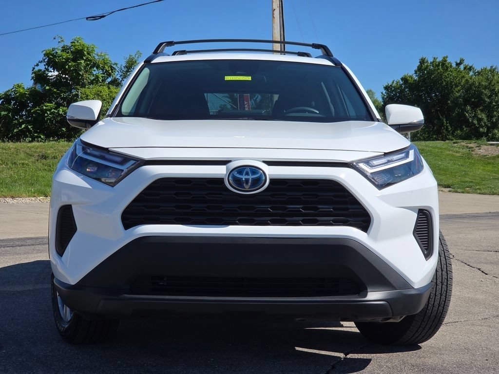 Certified Used 2024 Ice Cap Toyota XLE image 3