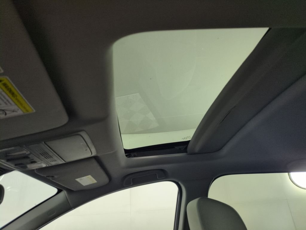 Used 2020  Honda EX image 20