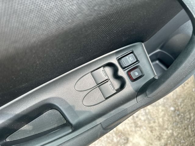 Used 2015  Honda Base image 23