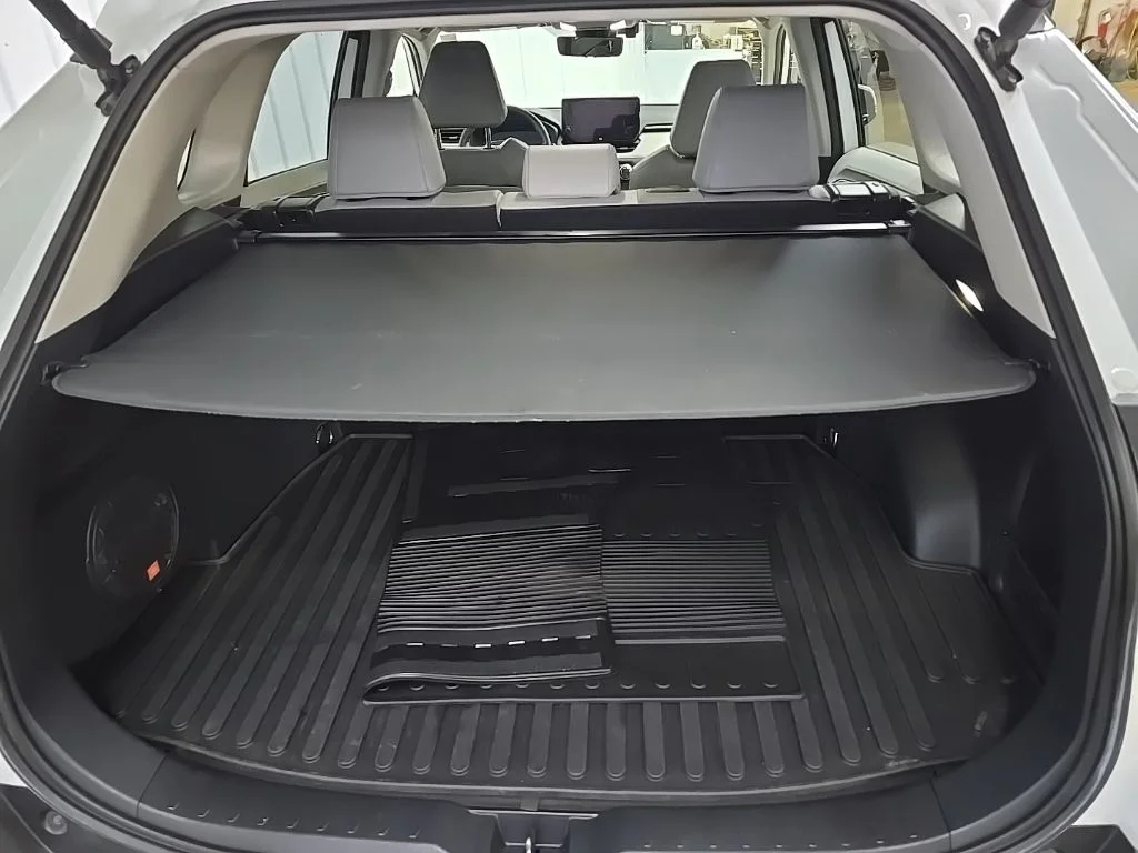 2024 Toyota RAV4 Limited - Photo 13