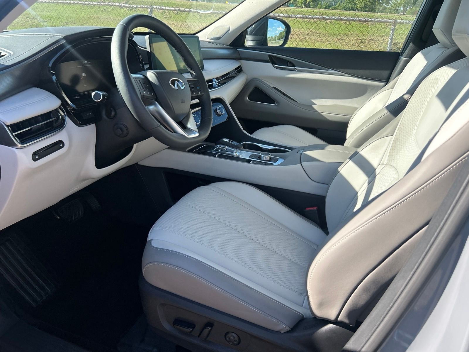 Certified Used 2026 Gray INFINITI LUXE image 21