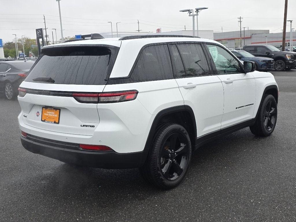 Certified Used 2025 Bright White Clear Coat Jeep Limited image 16
