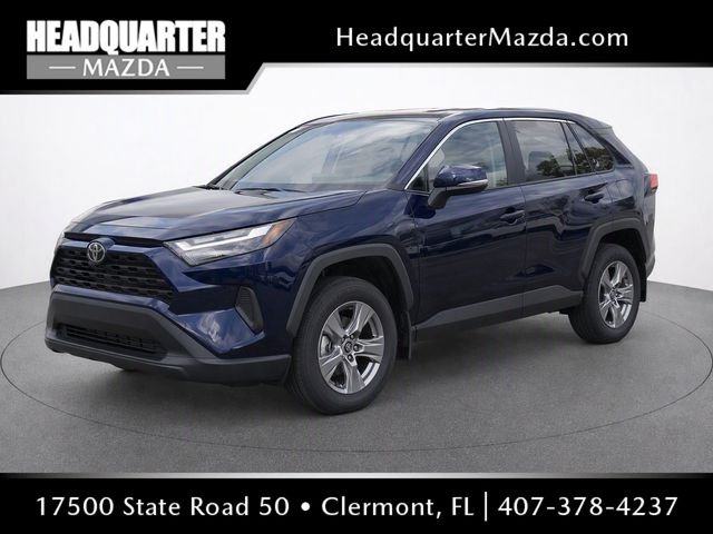 Used 2024  Toyota XLE image 1