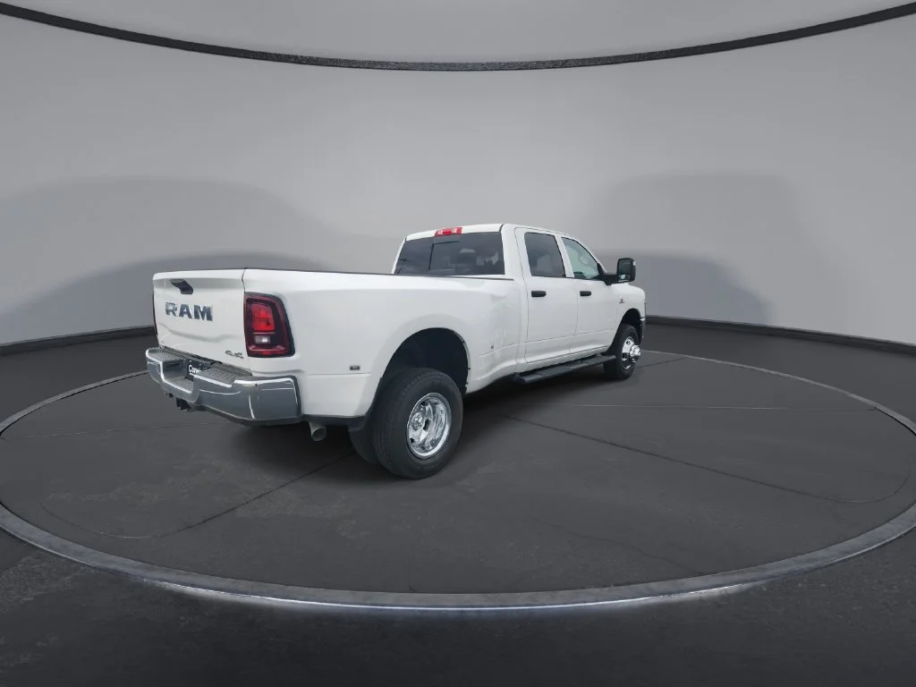 New 2026 Bright White Clear-Coat Exterior Paint RAM Tradesman image 8