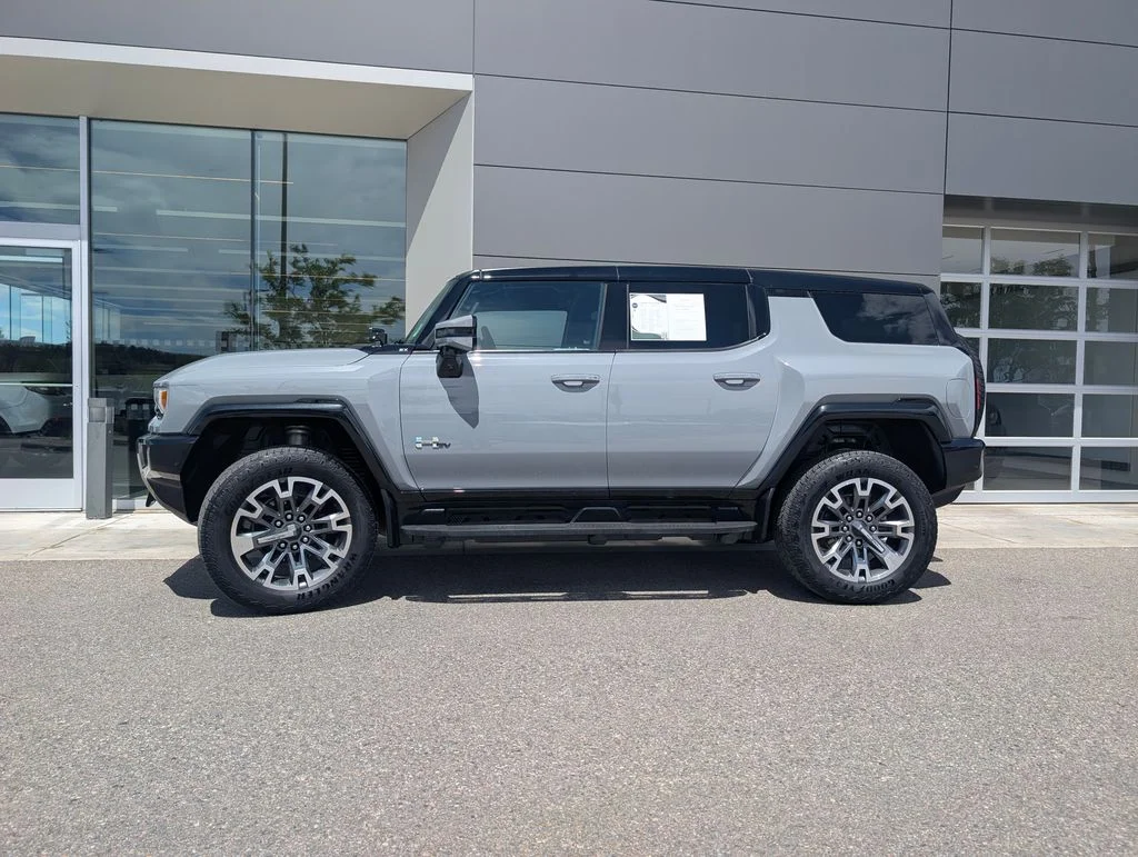 Used 2024 GMC HUMMER EV 2X with VIN 1GKB0NDE3RU109526 for sale in Broomfield, CO