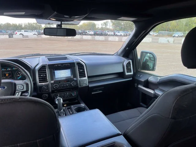Used 2016 Black Ford XLT image 11