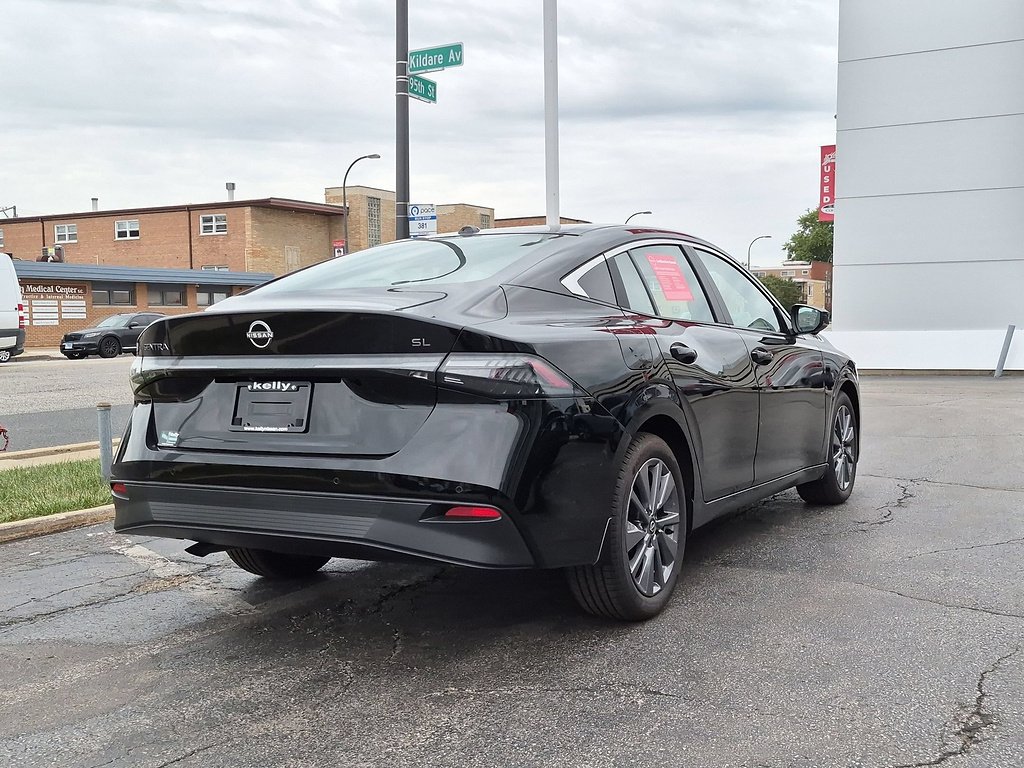 Used 2026 Super Black Nissan SL image 37