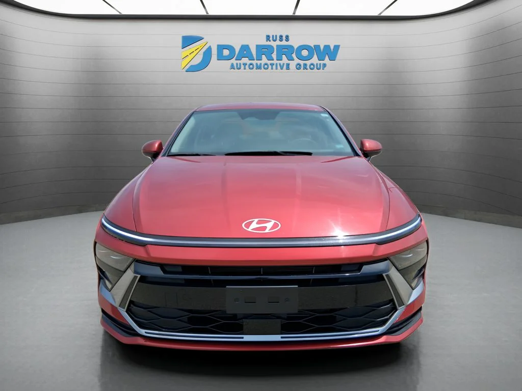 Used 2024 Red Hyundai SEL image 8
